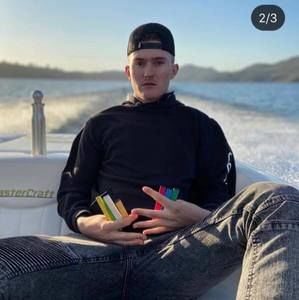 Meet your Posher, Caleb